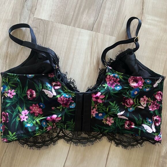 Victoria’s Secret tropical print eyelash lace bralette - Picture 3 of 3